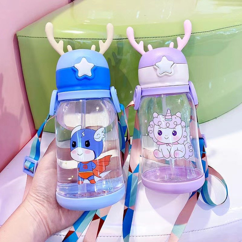 Wholesale Discount 600ml Cute Kids School Cartoon Antler Cup Student Gift Straw plastic Water Bottle for kids children