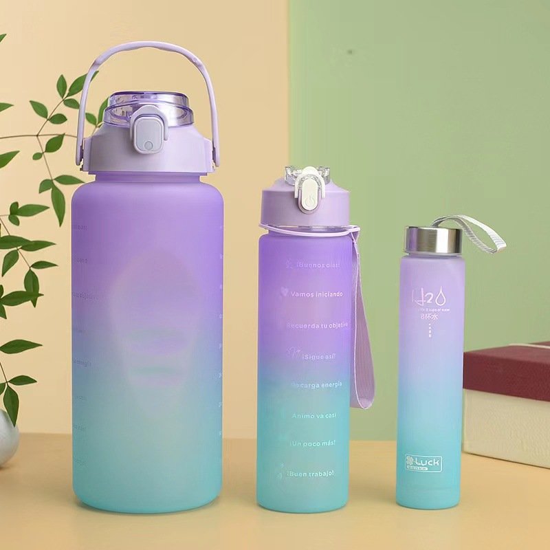 Hot sale Large Capacity half gallon 64 oz Gradient Color 3 in 1 Set Gym Plastic Water Bottle