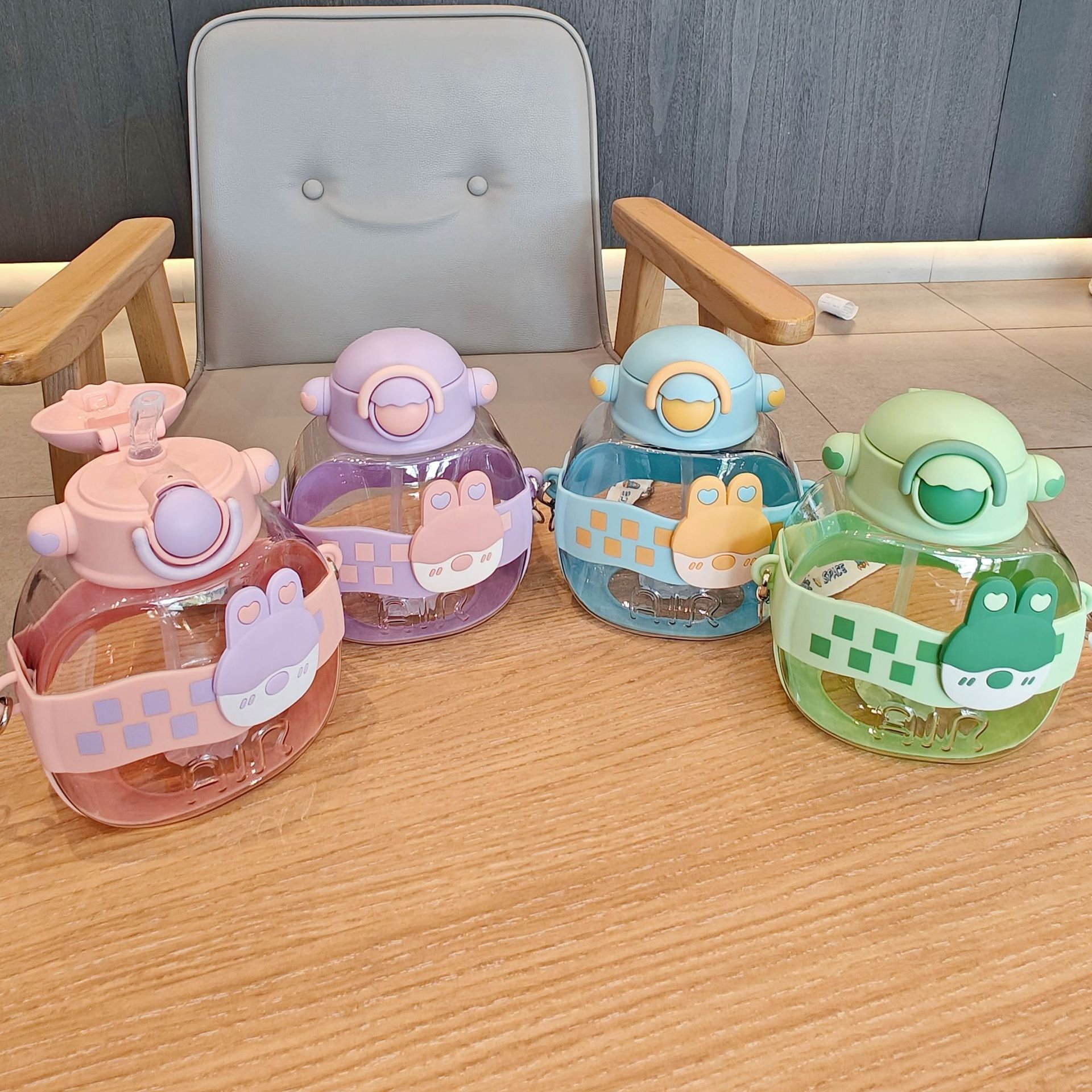 Cute rabbit 850ml summer outdoor sports water bottle plastic 2023 student portable plastic cartoon straw Cup water bottles