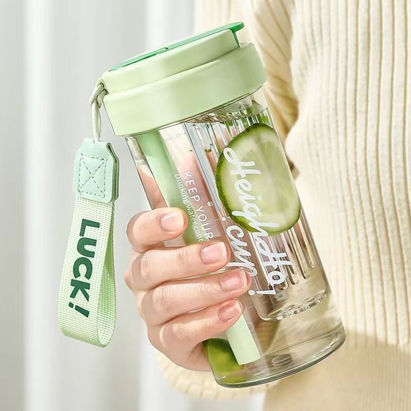 High Quality Reusable Portable Cute Girl Plastic Bottle 600ml Leakproof Juice Drinking Cup Plastic Water Bottle With Lid