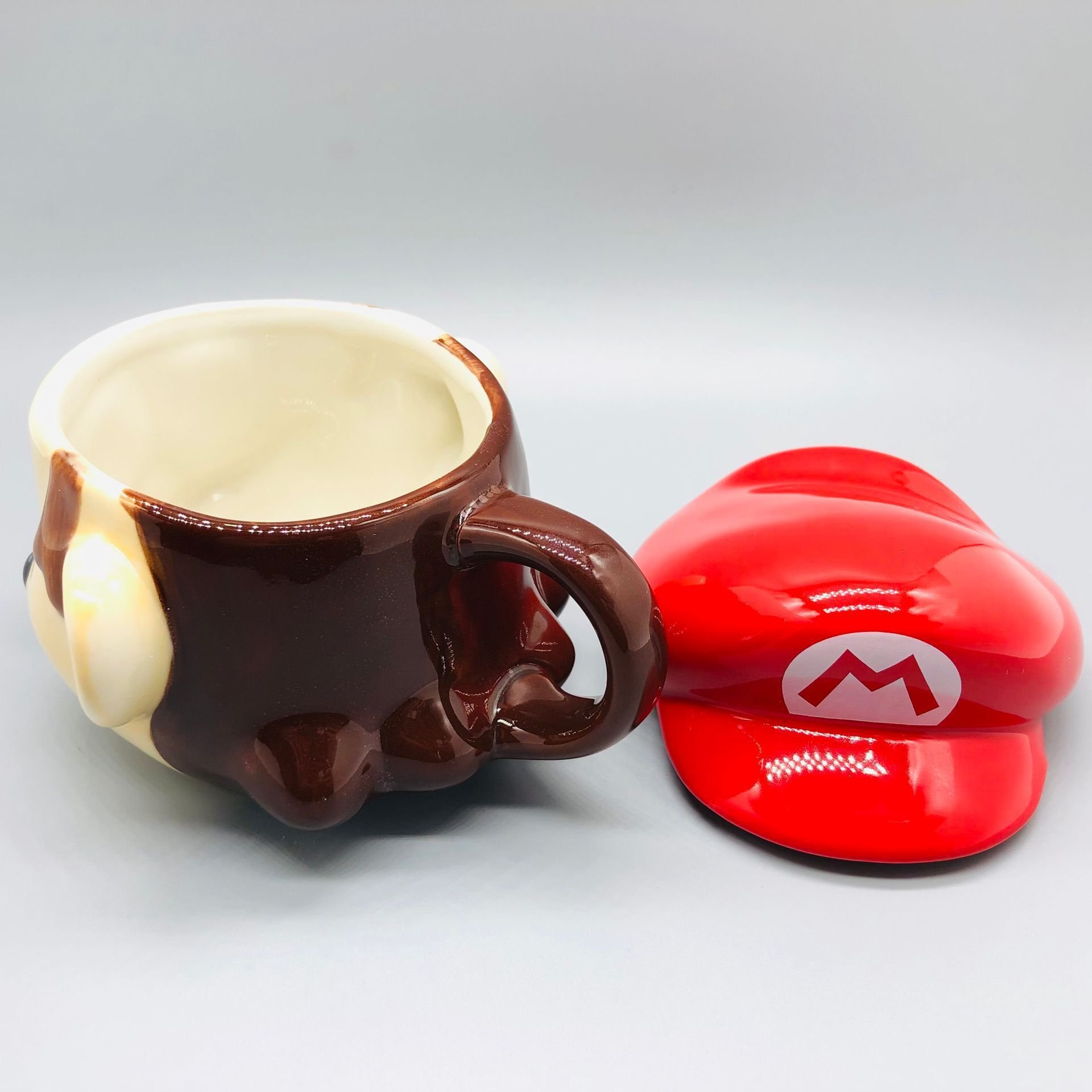 (Wholesale) Hot selling anime cartoon ceramic Mario coffee mug with lid for gift
