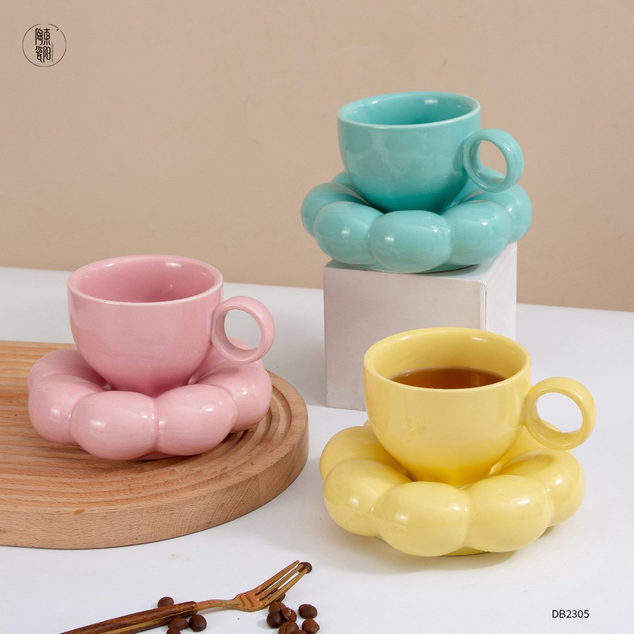 Colorful porcelain coffee cup and saucer set modern wholesale cute ceramic custom mug