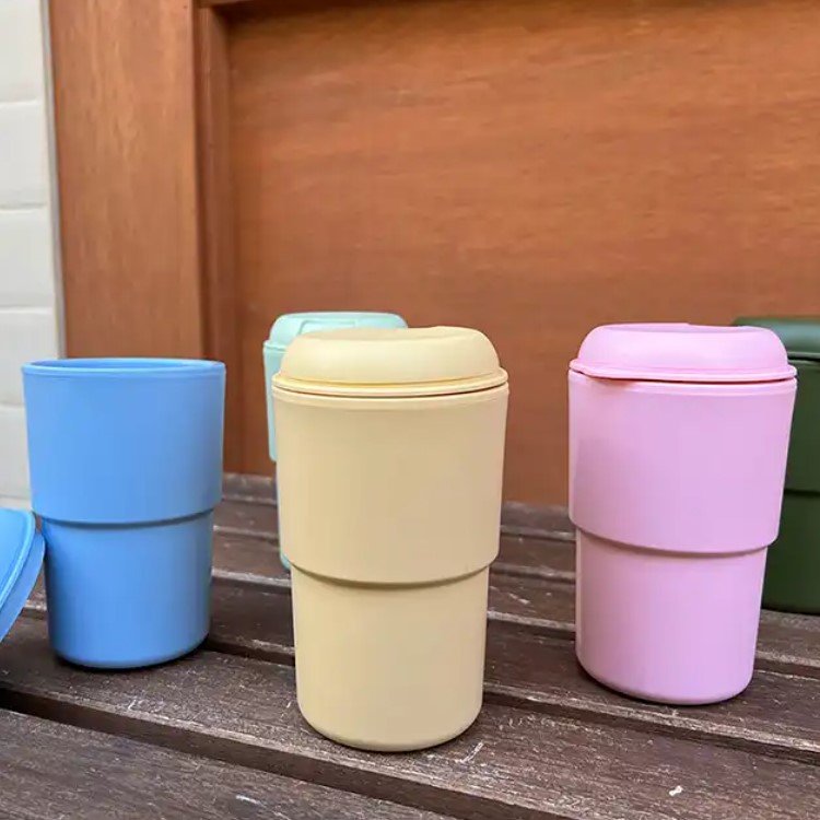 Hot Selling and High Quality New Arrival Customizable Tumblers Cups BPA FREE Plastic Bottles Double walled mug tumbler 13oz