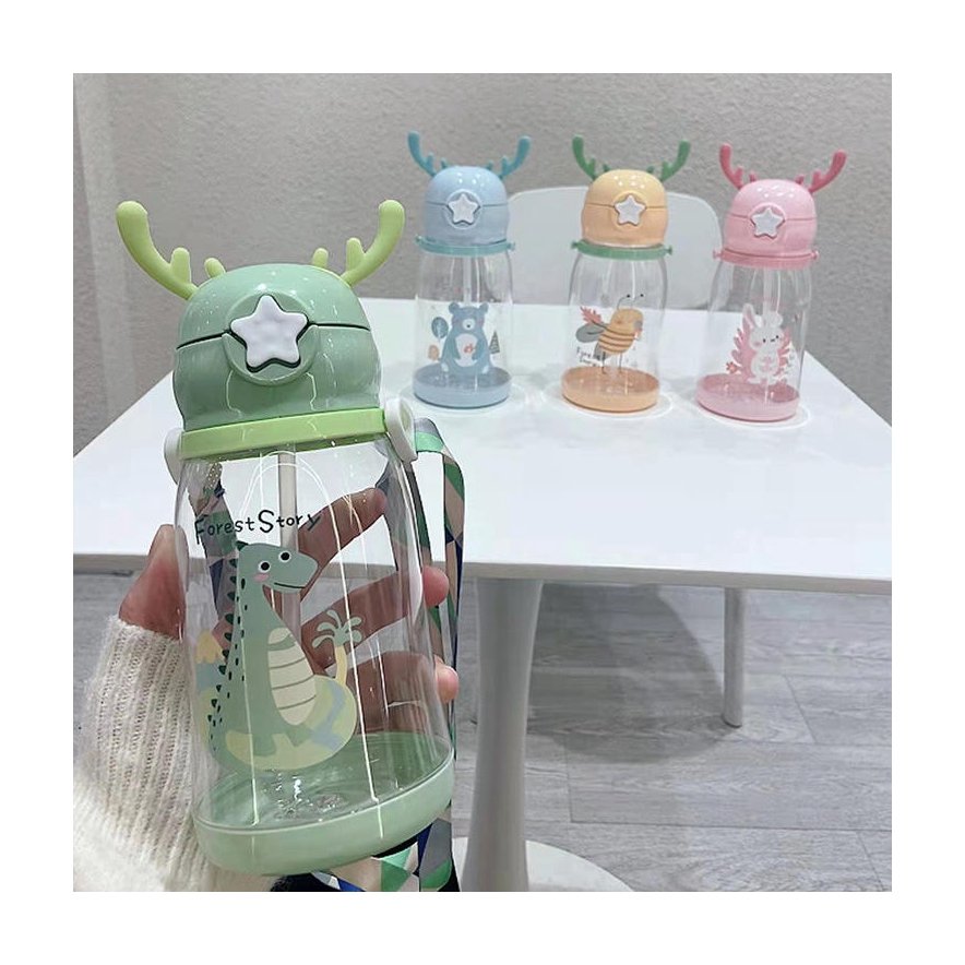 Hot Selling Product 580Ml 600Ml Portable Cartoon Feeding Cups For Baby Children Water Bottle