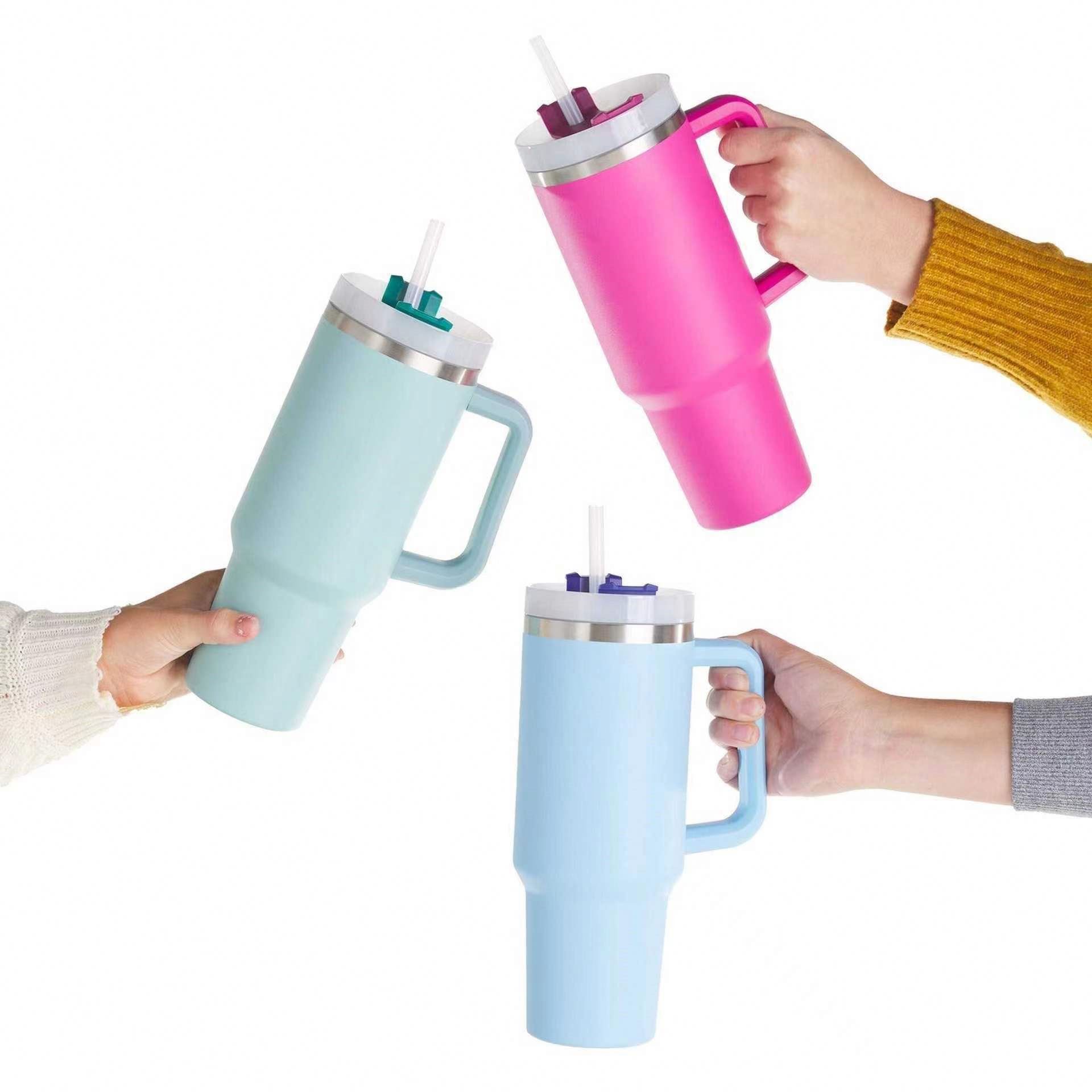 Custom Logo Leak Proof Flip Top Straw Tumbler Wholesale Bulk Thermol Cup Stainless Steel Coffee Mug 40oz Tumbler Cup with Handle