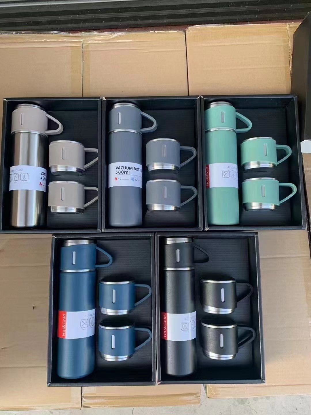 Hot sale gift box set water bottle thermos with 2 cups stainless steel thermos bottle vacuum flask set for business holiday gift