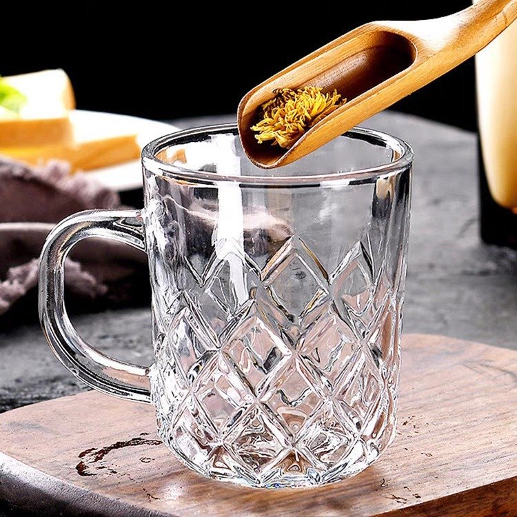 Wholesale Vintage Embossed 8oz Juice Soda Beer Pint Glass Mug Cup Thickened Beer Stein Mug for Party Bar Hotel Restaurant