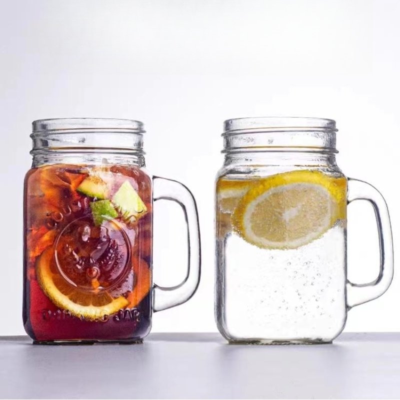 Wholesale spot wide mouthed straw with lid Mug embossed glass 16oz milk tea juice drink Mason cup with handle
