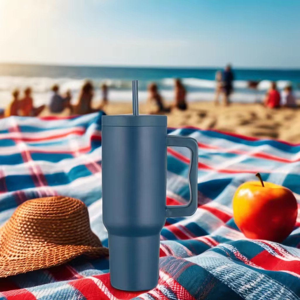Custom Logo Insulated Vacuum Flask 40oz Stainless Steel Tumbler Outdoor Travel Sports Mug Thermal Cup Water Bottle Handle Straw