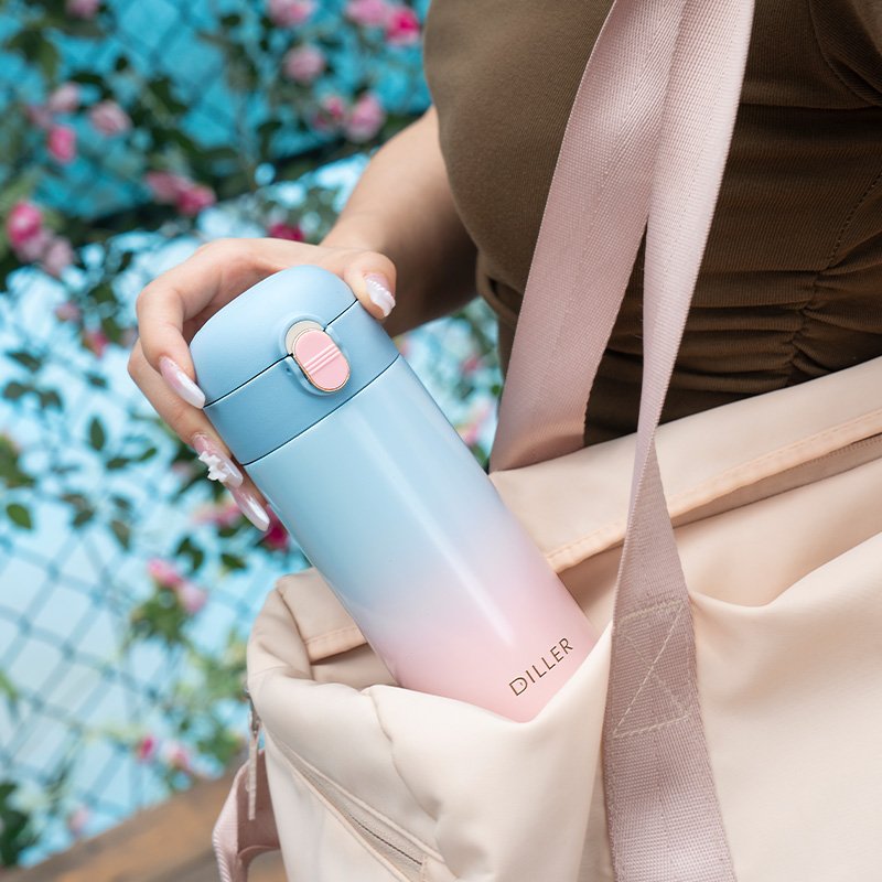 Double Wall 316 Stainless Steel Insulated Bottle Vacuum Flask with One-Button Flip Lid and Integrated Straw Outdoor Activities