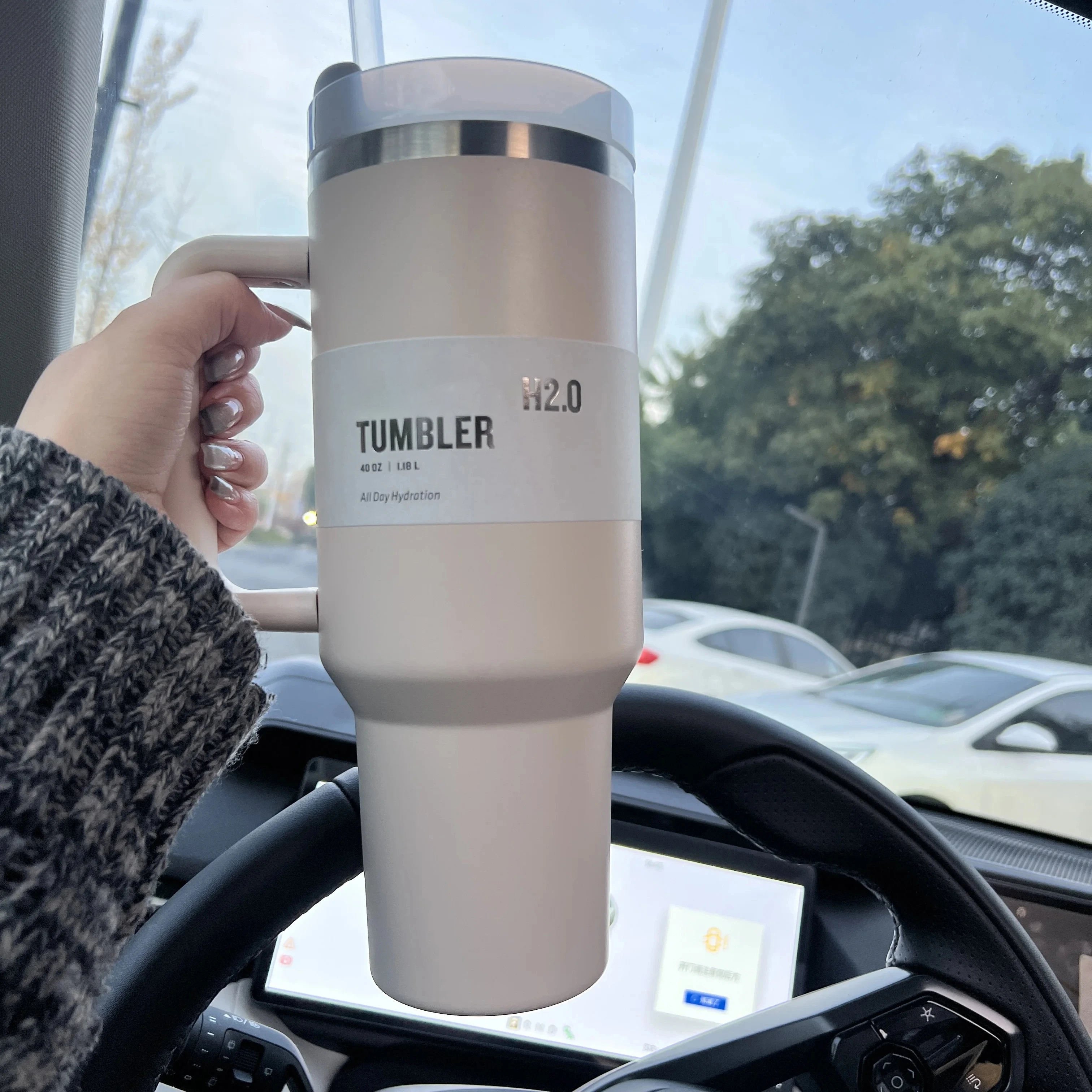 HOT Selling 40 Oz H2.0 Cup Double Wall Stainless Steel Vacuum Insulated Mug Travel 40oz Tumbler With Handle Lid Straw