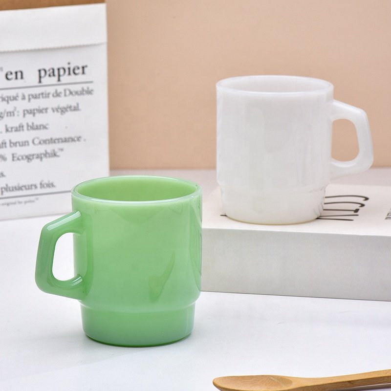 Custom Made High Grade Hotel Party Use Heat-Resistant and Durable Jade Color Hand-Blown Glass Mug Cups