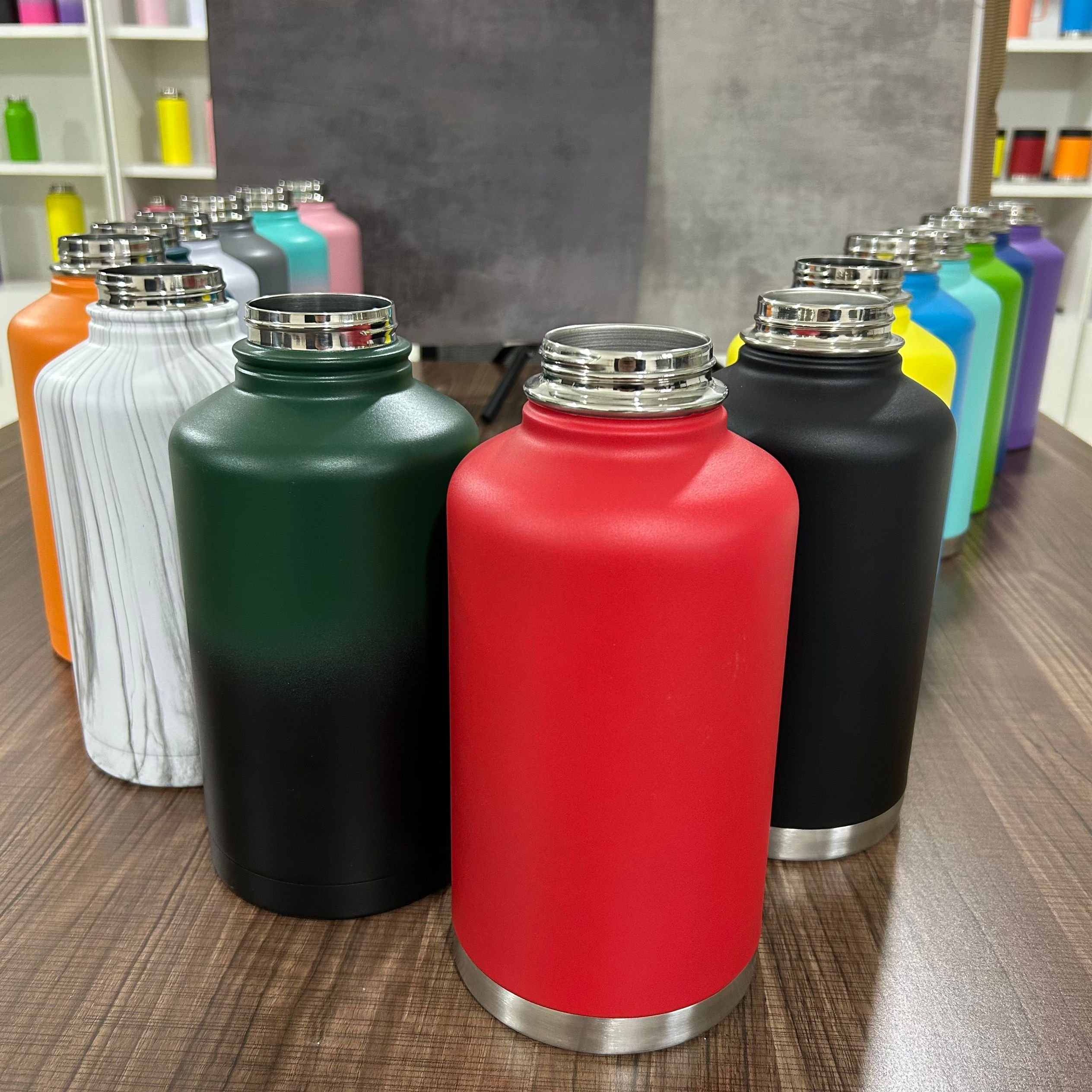64 oz BPA Free Custom Logo Vacuum Flask Half Gallon Insulated Stainless Steel Food Grade Jugs Beer Rrowler with Grip Handle