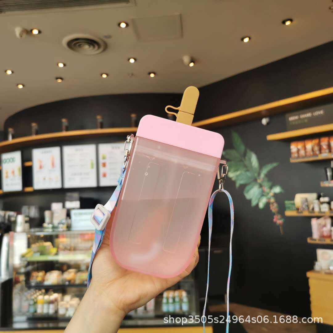 New Arrival Students Kids Ice Cream Water Cup Wholesale Plastic Straw Water Bottle Portable Girls Juice Drink Cup