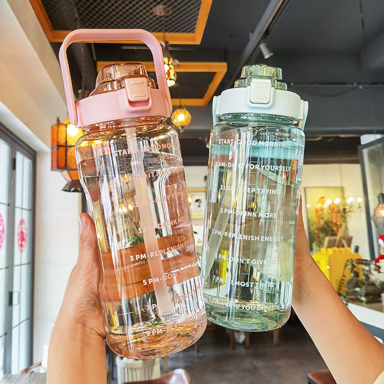 Hot sell Custom Bpa Free 2l Half Gallon Fitness Gym Sports Clear Plastic Motivational Water Bottle With Time Marker And Straw