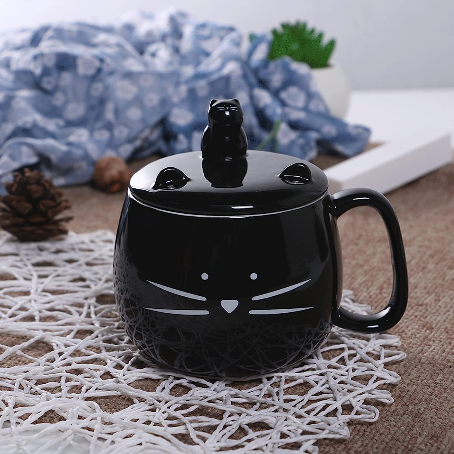 amazon hot selling 2023 Cute Cat Coffee Mug Cat Lover Ceramic Black cups with Holder Lid for Women