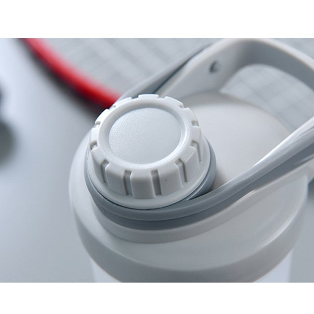 Best seller portable 500ml 700ml bpa free gym sports bicycle plastic protein shaker water bottles with Mixing Ball