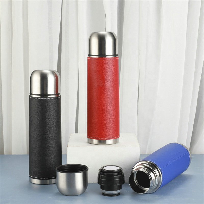 Classical double wall stainless steel vacuum flask gift box set with 2 travel mug PU leather bag pouch 500ml 750ml
