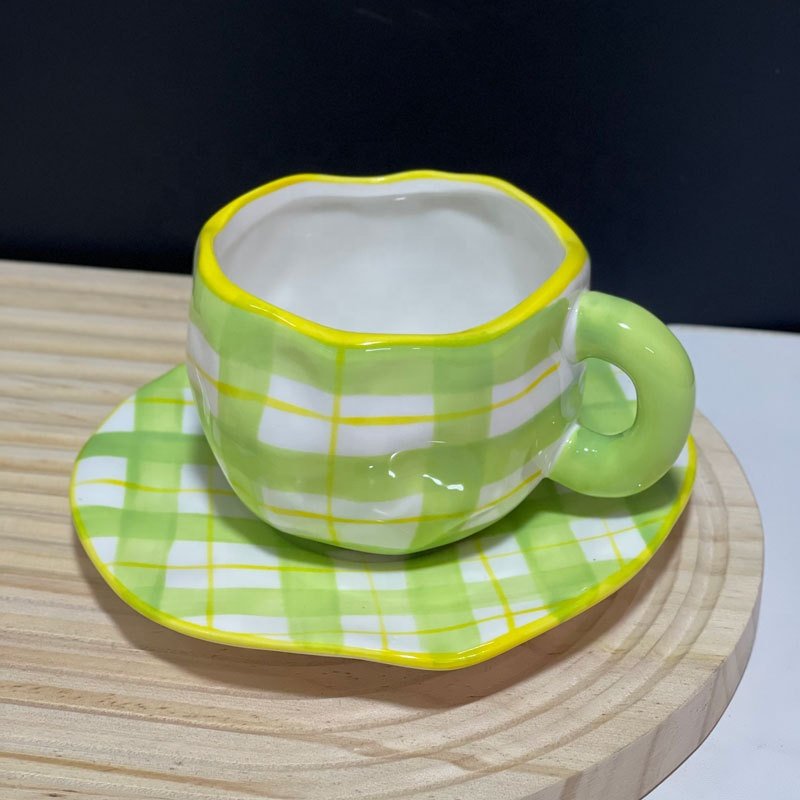 Creative Girl Ceramic Coffee Cup And Saucer Heart Retro Hand Pinch Office Drinking Cups Large 300ml Hot Tea Mug