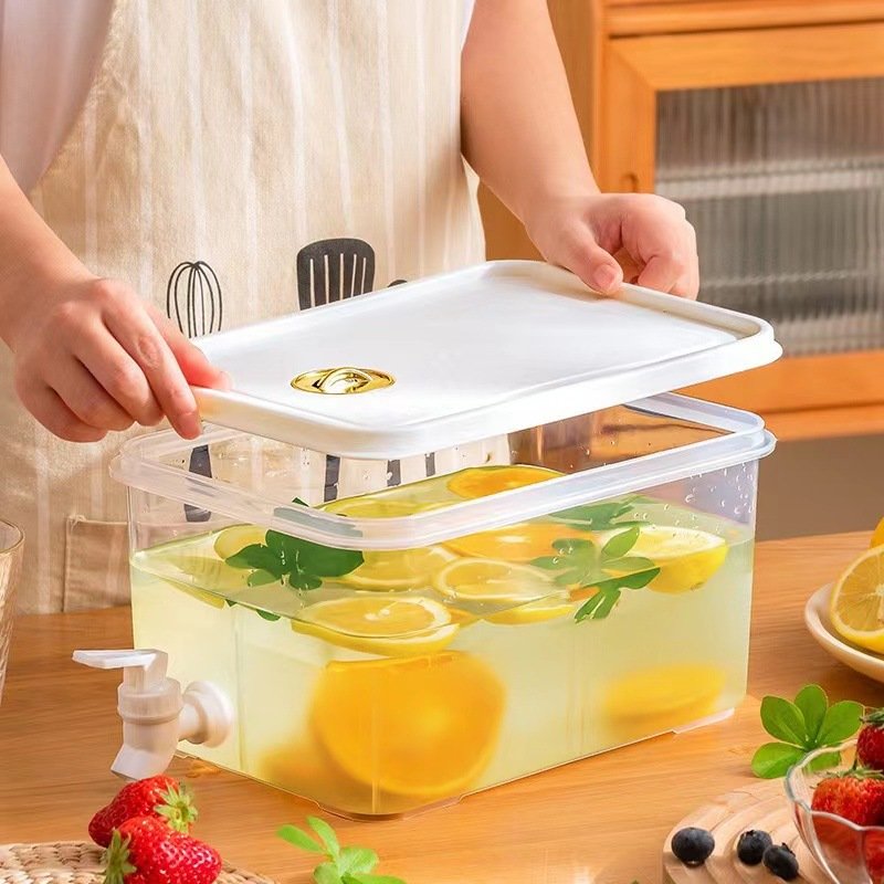 Wholesale Household 5l Iced Beverage Dispenser Refrigerator Cold Water Kettle With Faucet Large Capacity Plastic Beverage Pot
