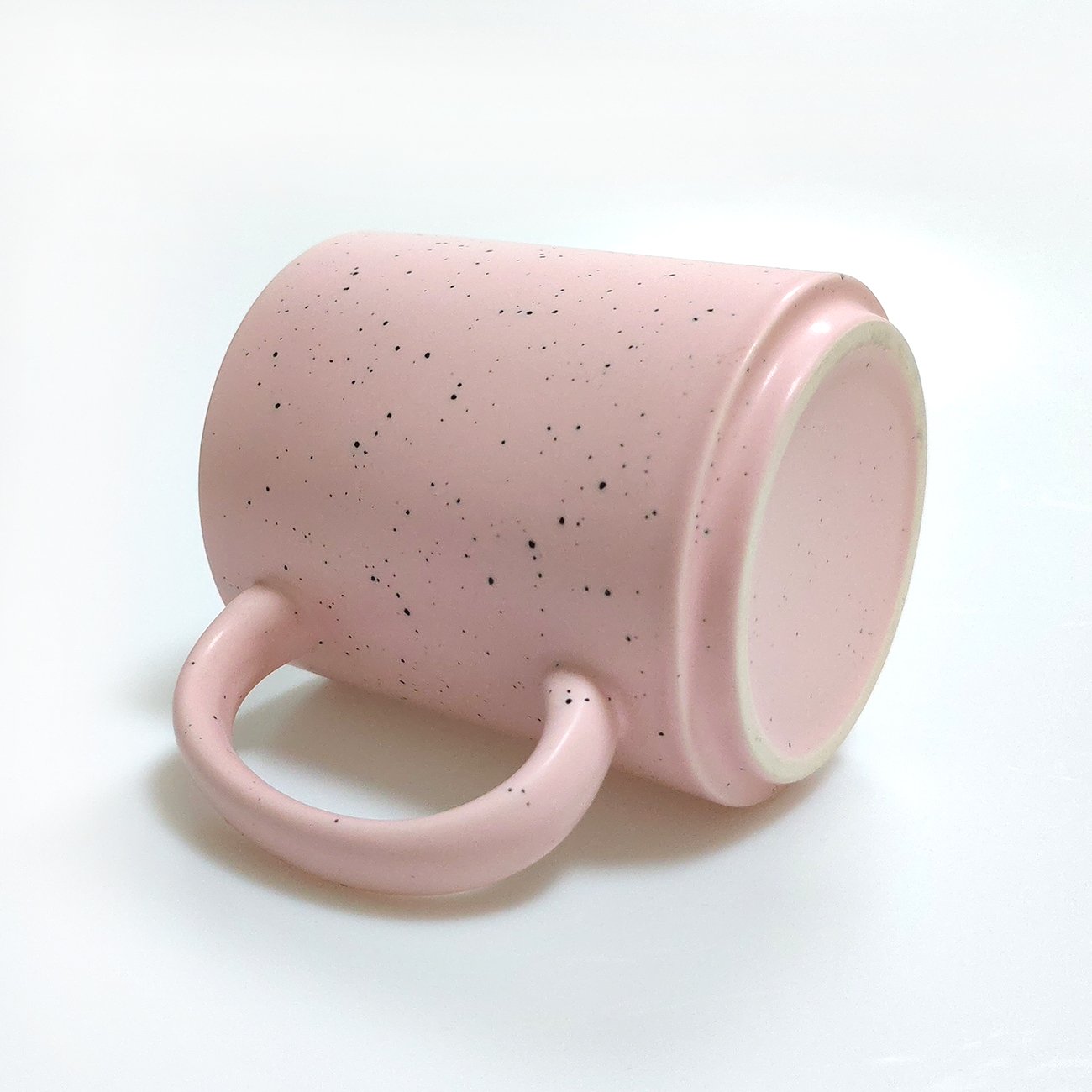 New arrive 11oz Sublimation matt color paint Ceramic Mugs Magic Mug Coffee or Tea mug matte paint pink green beige