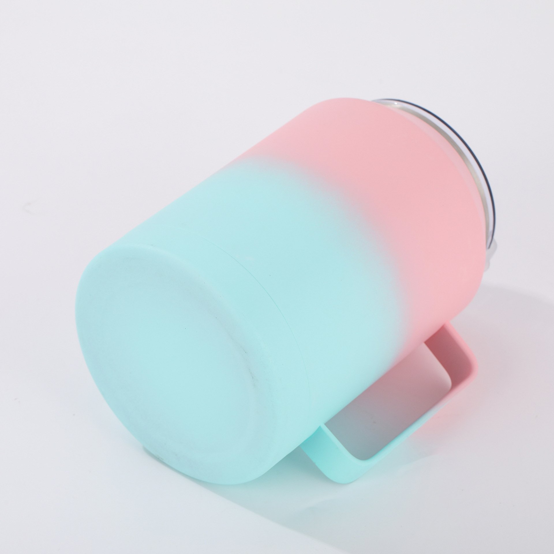 2023 New Trend 50oz Stainless Steel Tumbler Vacuum Keep Hot and Cold Mug with Handle and Straw