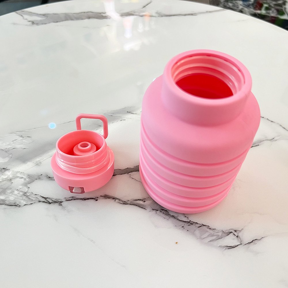 2024 Bright color 500ml food grade environmentally friendly silicone retractable water bottle children's milk cup for school