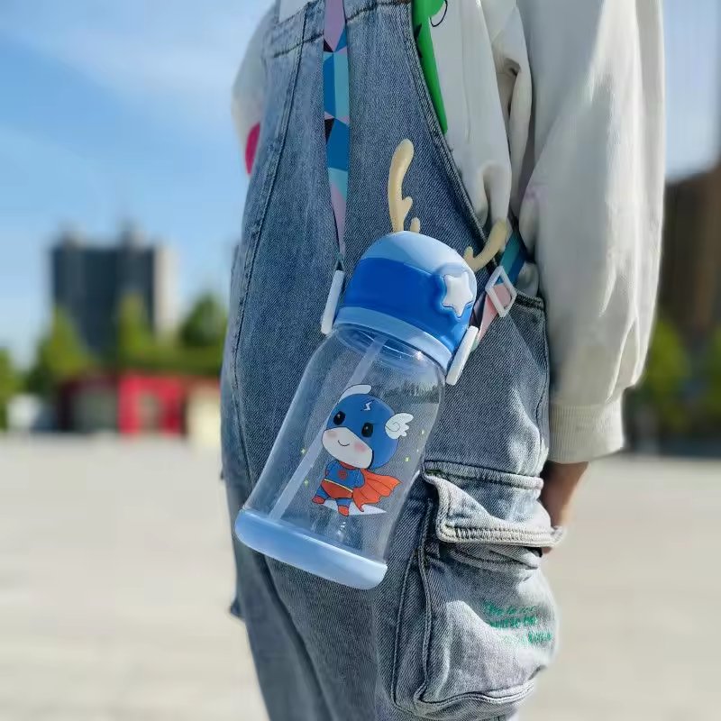 Antlers cup 900ML Children Bottle for Outdoor Travel School Cute Cartoon Animal Baby Water Bottle with Shoulder Strap for kids