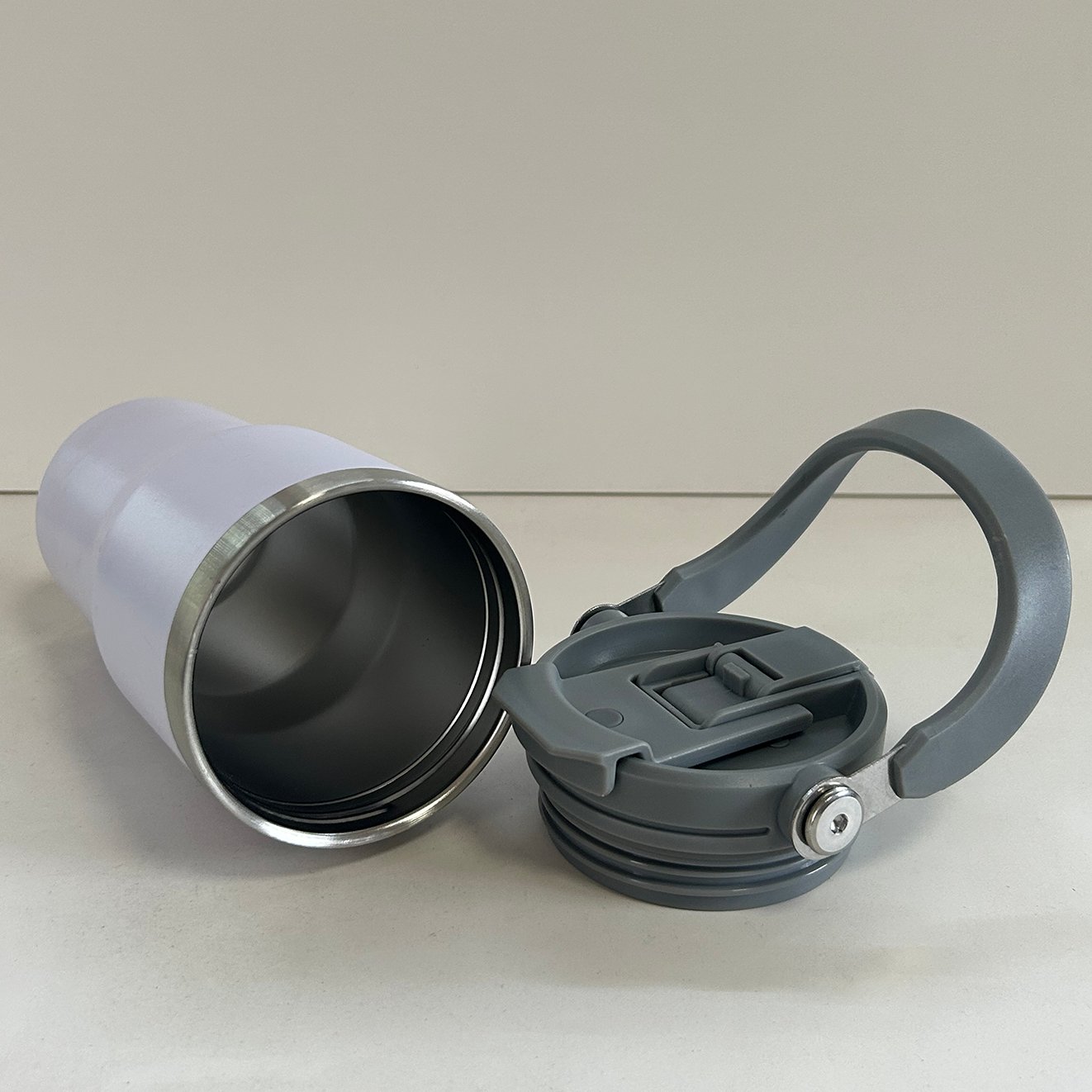 Best Price Stocked Steel Insulated Outdoor Water Bottle White Steel Double Walled Water Bottle Travel Bottle