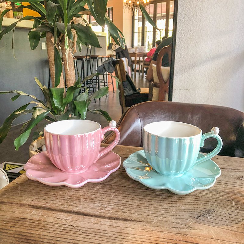 Colorful Girl Nordic Ceramic Coffee Mug Cup and Saucer Matte Petal Pearl Electroplating for Family Usage