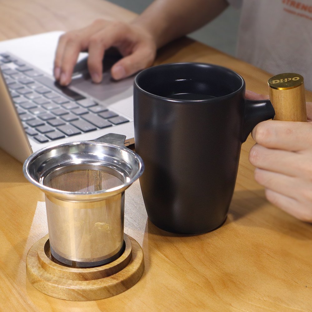 Tea Mug with 304 SLS infuser and Wooden Lid Classic Ceramic Tea Cup Set Luxury Reusable Porcelain Brewing Mug