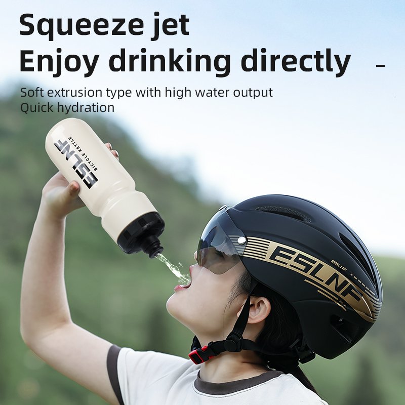Wholesale 720ml BPA Free Squeeze Sport Bicycle Water Bottle with Logo