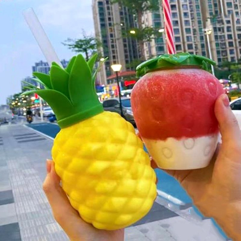 500ml Summer Cute Strawberry Straw Water Bottle Milk Coffee Straw Cup for Home