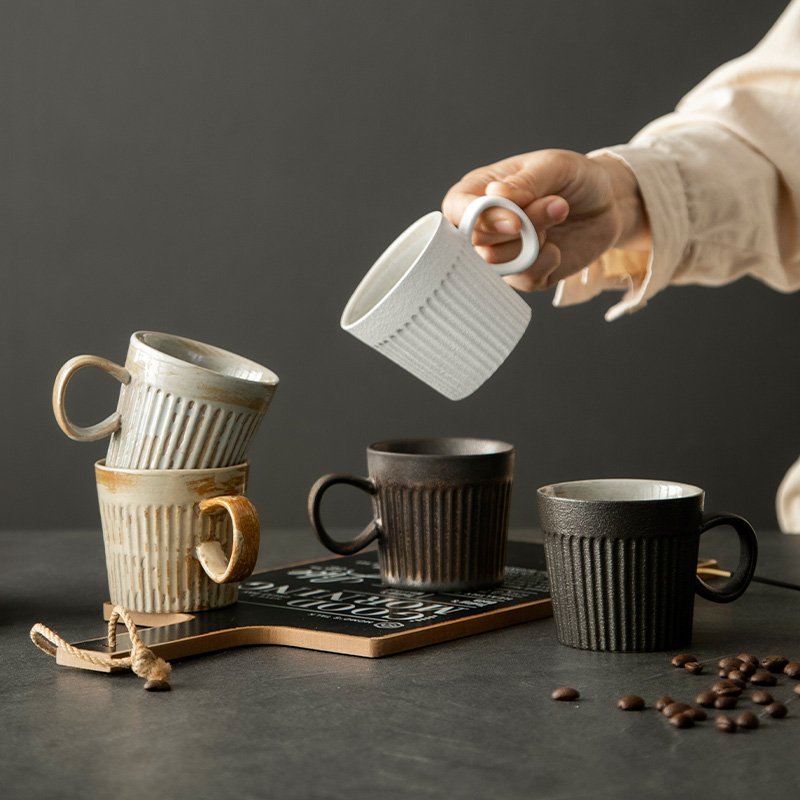 2024 Retro Design Hot Selling Custom Logo Ceramic China Ceramic Mug Sublimation Cheap Bulk Ceramic Mugs