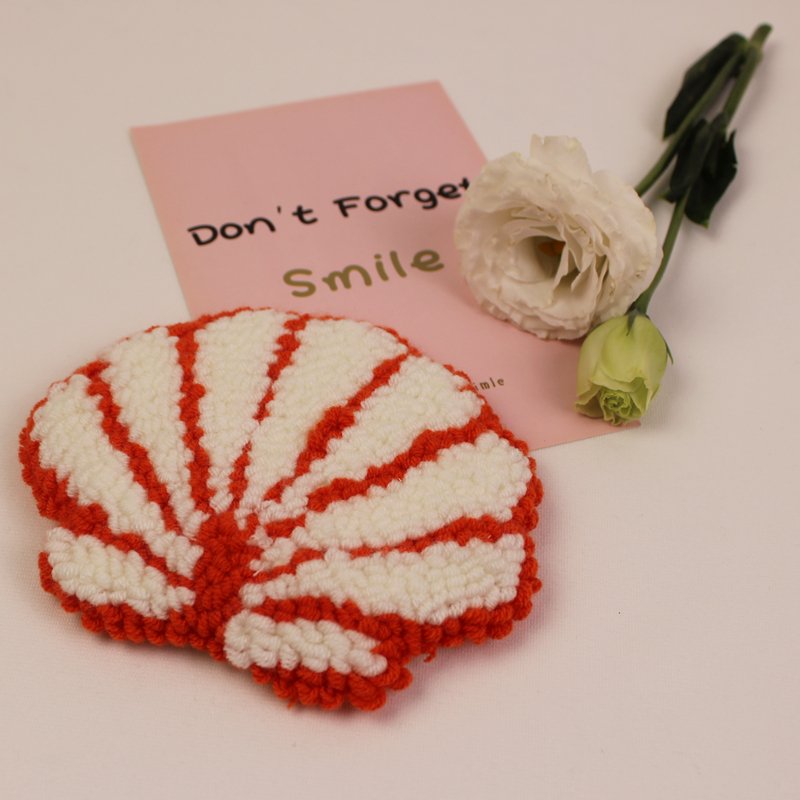 Cute Scallop Punch Needle Coaster Handicraft Mug Rug Coasters for Novelty Gift Idea