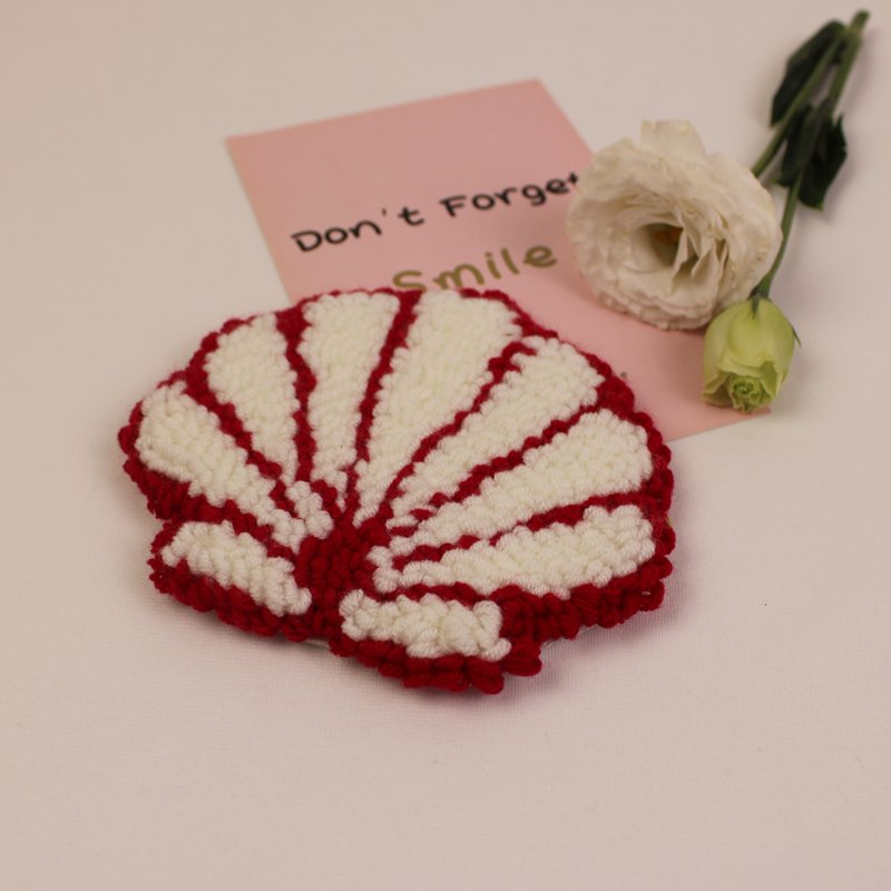 Cute Scallop Punch Needle Coaster Handicraft Mug Rug Coasters for Novelty Gift Idea
