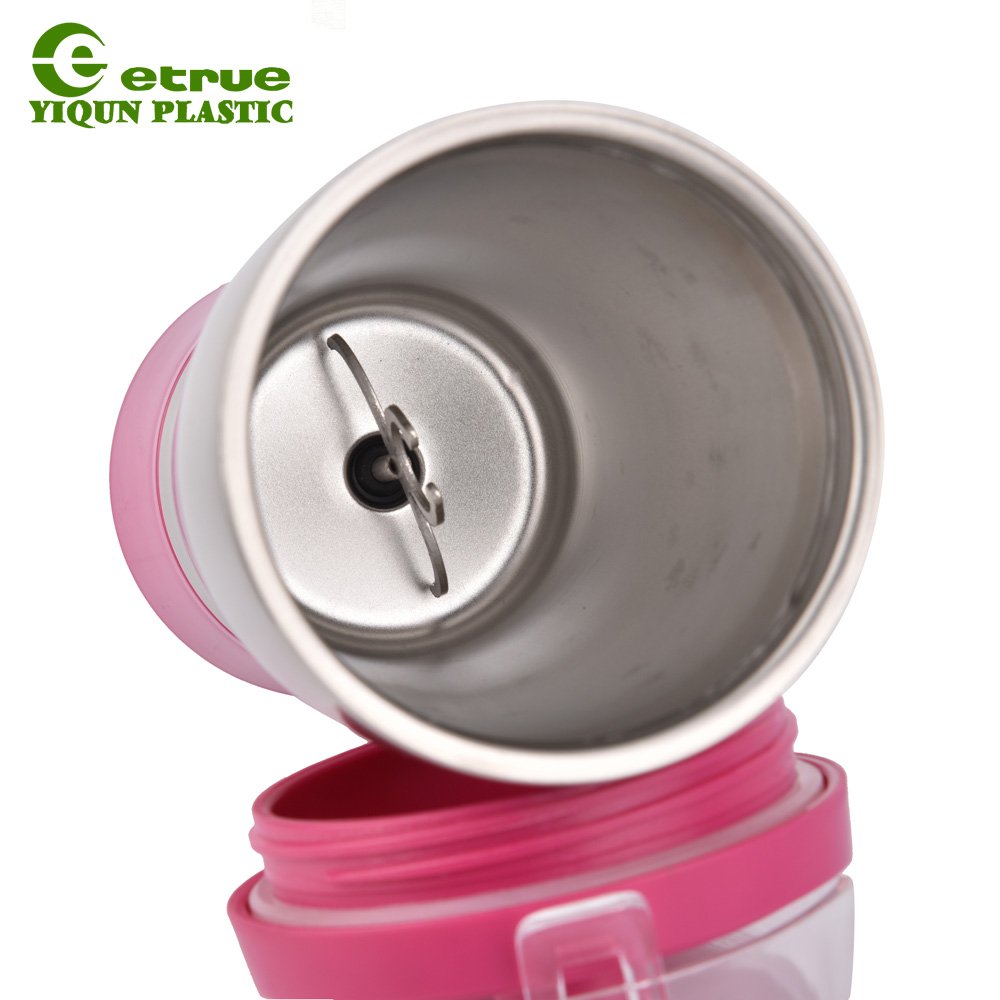 Battery operated vacuum stainless steel protein shaker
