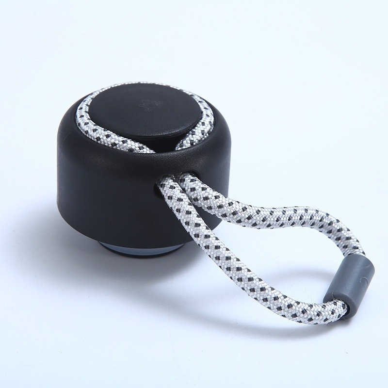 Fashionable Double Wall Insulated Vacuum Flask Leakage-proof Stainless Steel Outdoor Water Bottles With Lifting Rope