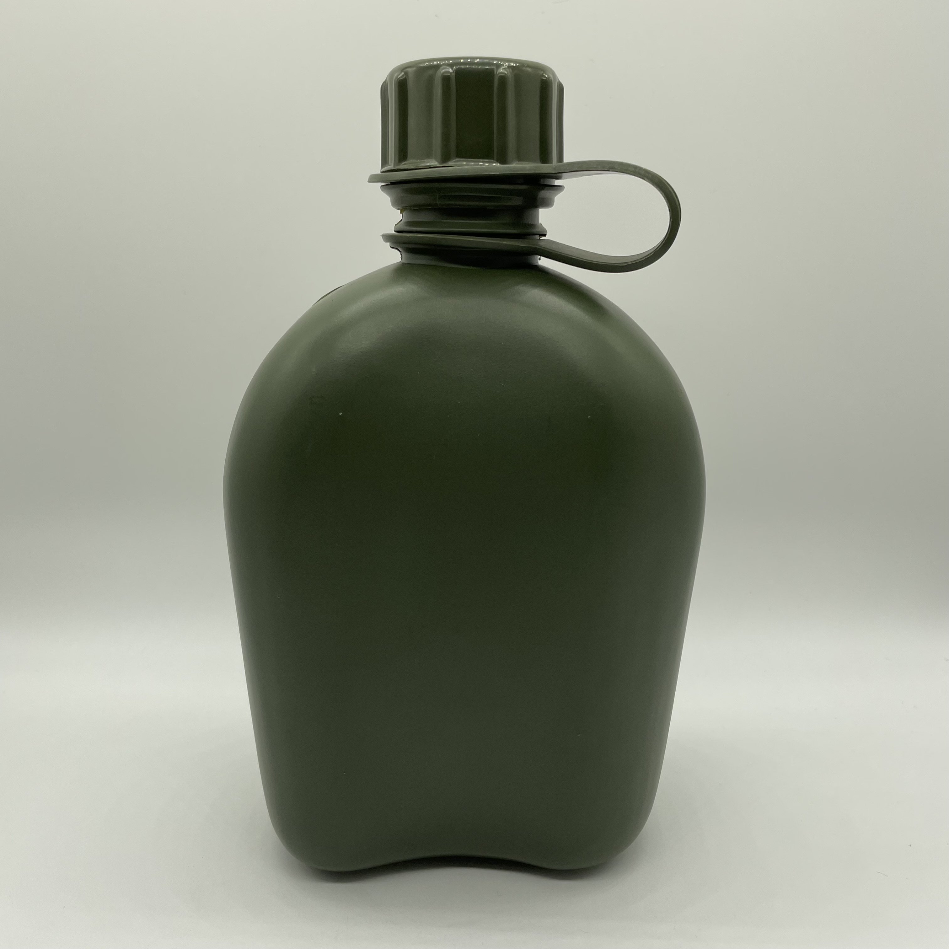 Competitive price 1000 ml field green pe field plastic water bottle