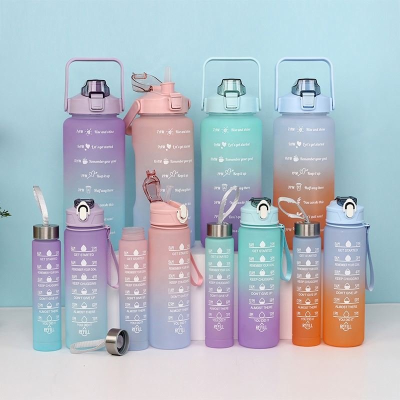 3 Pcs In 1 2L Direct Drinking Plastic Sport BPA Free Gym Fitness Motivational Water Bottles Set Of 3 With Straw And Handgrip