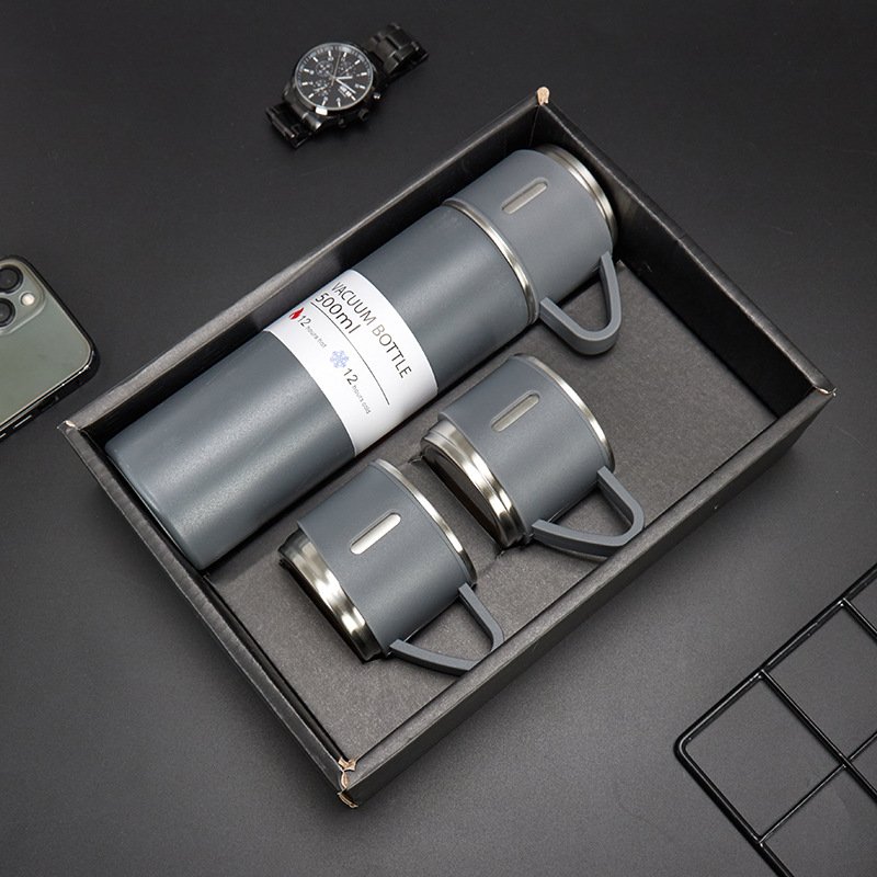 Christmas Gift Vacuum Flask Stainless Steel Thermos 3 Lids Gift Set Water Bottles Water Coffee Mugs Tumbler Two 3 Cups