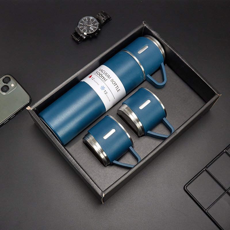 Christmas Gift Vacuum Flask Stainless Steel Thermos 3 Lids Gift Set Water Bottles Water Coffee Mugs Tumbler Two 3 Cups