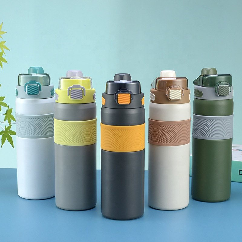 2024 Hot Selling New Arrival 316 Stainless Steel 600ml 800ml Large Volume Water Bottle With Straw For Women Men