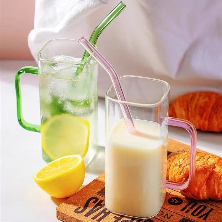 Cheapest price multicolor square shape clear heat resistant juice milk cup gourde d'eau lid glass water bottle