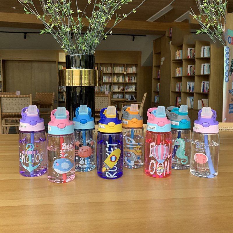 High Quality 480ml Eco Friendly Portable Plastic Kids Water Bottle with Flip Straw BPA Free Sippy Cups Kids Water Bottle