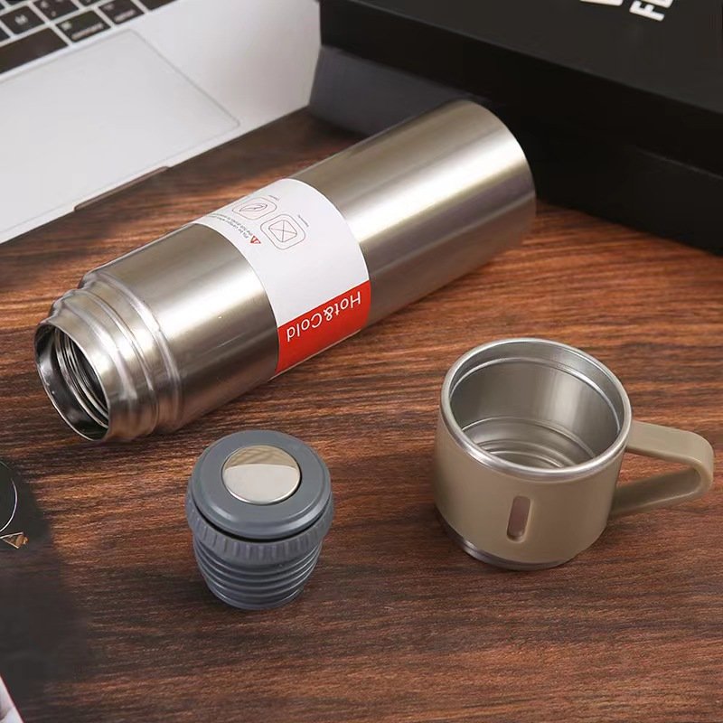 Wholesale 500 ml /17oz Christmas Gift Steel Vacuum Portable Bottle for Coffee and Tea Thermos Flask Logo Customize