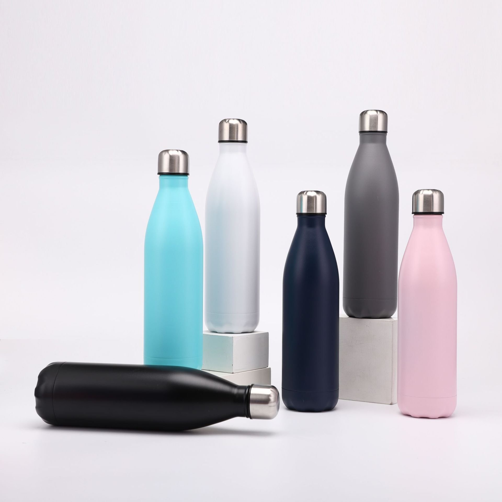 High Quality Luxury Drink Water Bottles Bulk Sports 350ml 500ml 700ml Water Bottles Stainless Steel Insulation Cup
