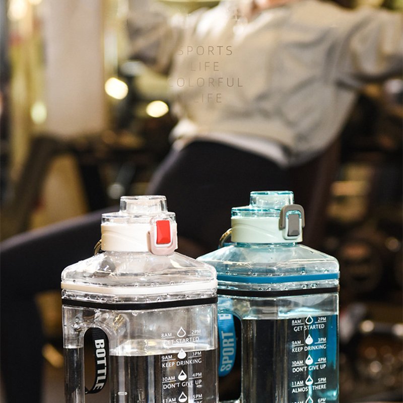 Large capacity Gallon thicken Square Water Bottle BPA Free Large 2.2L Leak Proof for Bodybuilding Gallon Jug