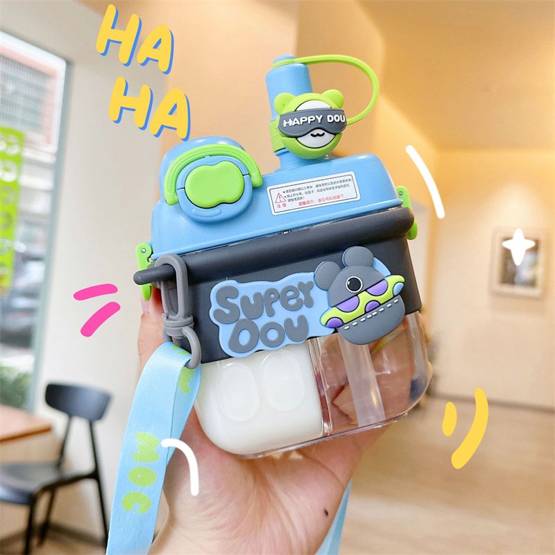500ml Cartoon Kids Water Bottle Outdoor Water Bottle With Straw Gourde Enfants Ecole Plastic Kids Water Bottle For School