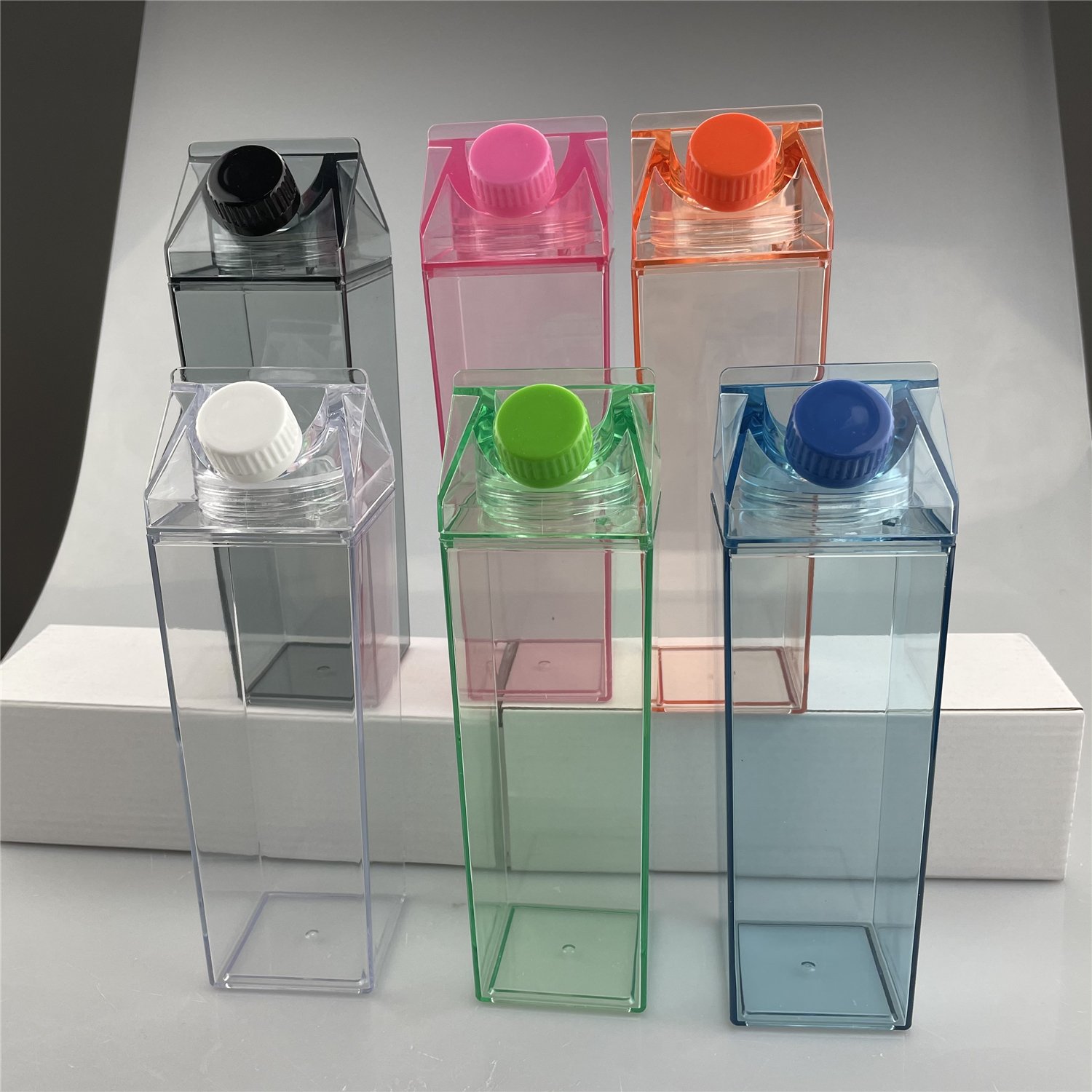 Plastic BPA Free 500ml 1000ml Plastic Clear Pink Transparent Colored Acrylic Tumbler With Lid Milk Carton Water Bottle